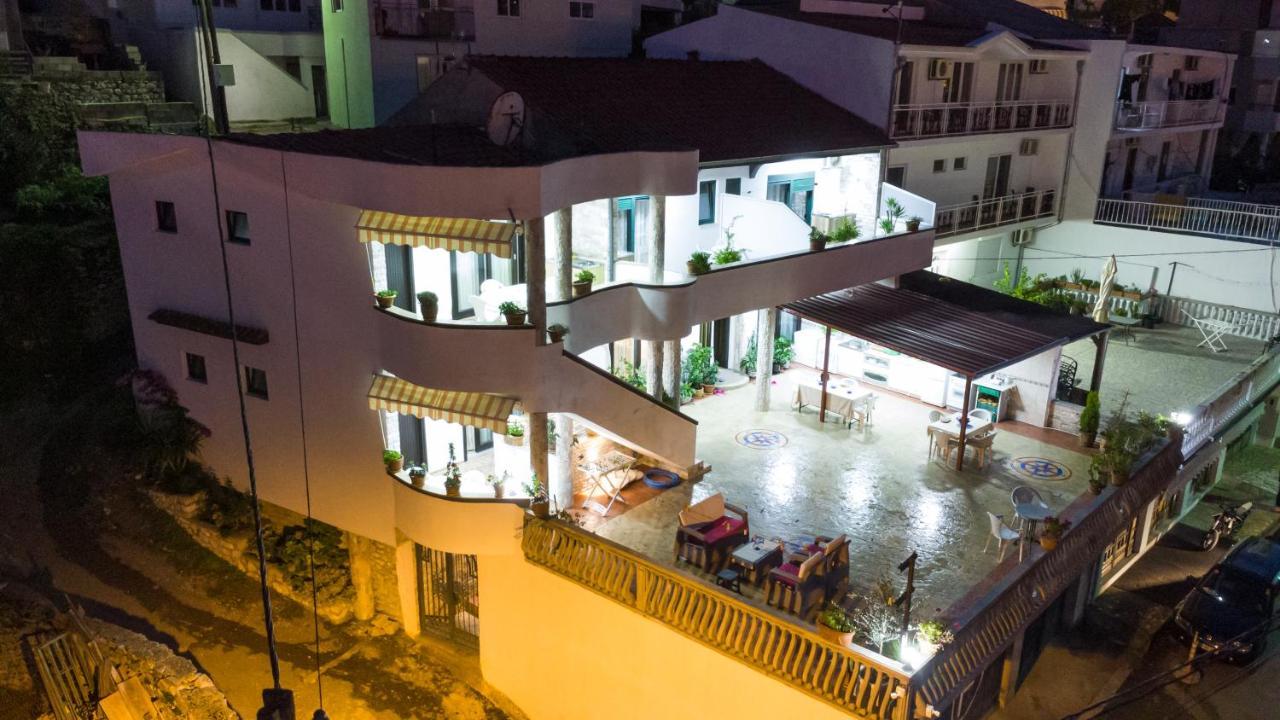 Apartments Ishmi In Center Of Улцин Екстериор снимка